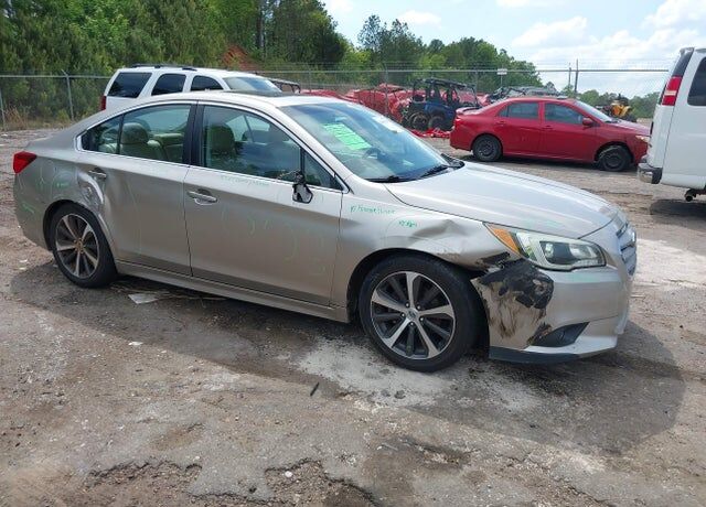 2015 SUBARU Legacy