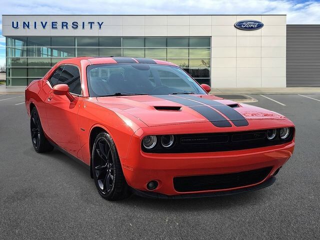 2017 DODGE Challenger