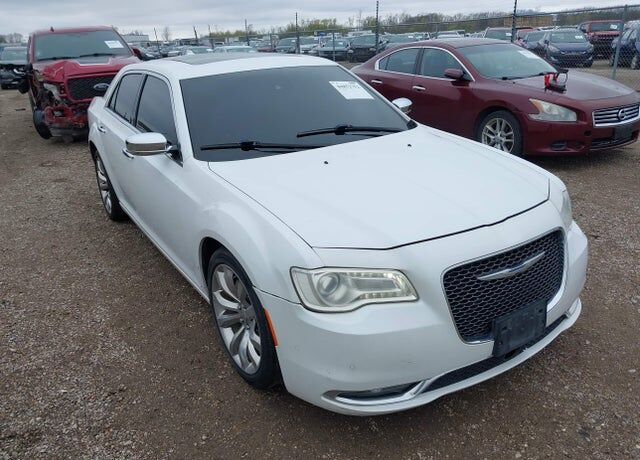 2016 CHRYSLER 300