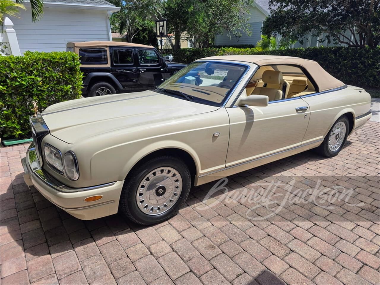 Rolls-Royce Corniche