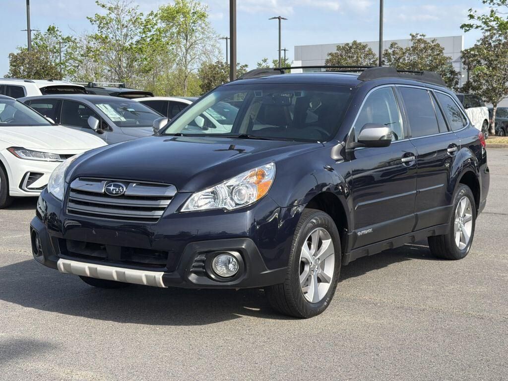 2014 SUBARU Outback
