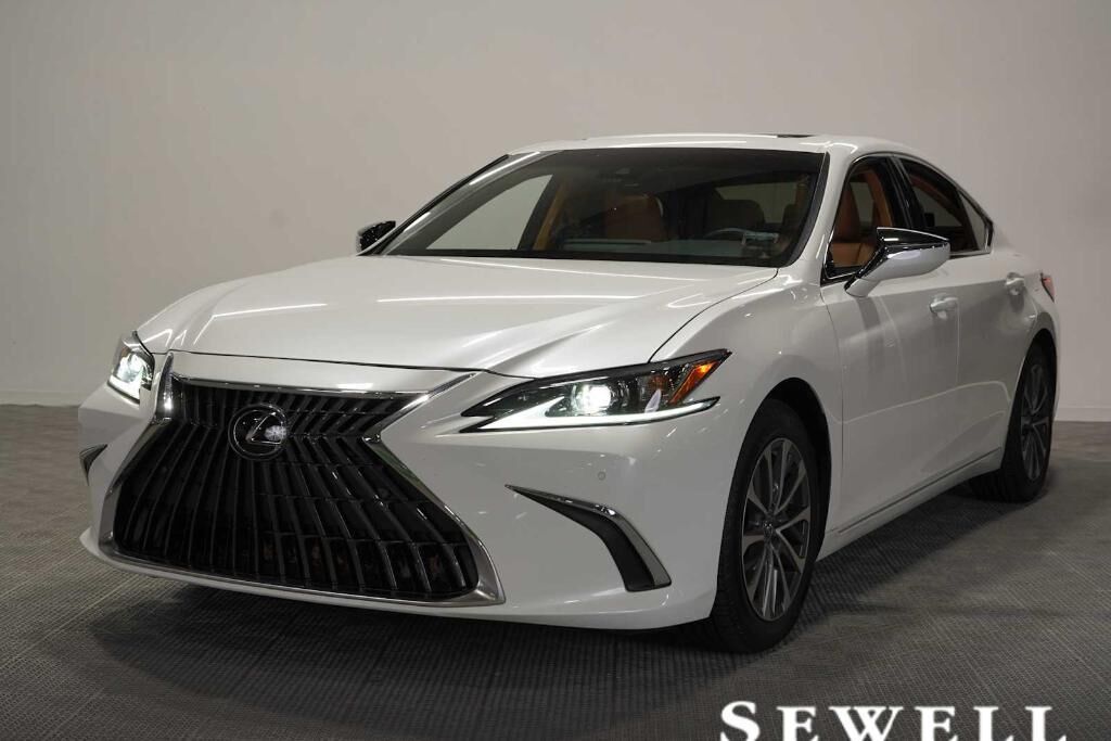 2022 LEXUS ES