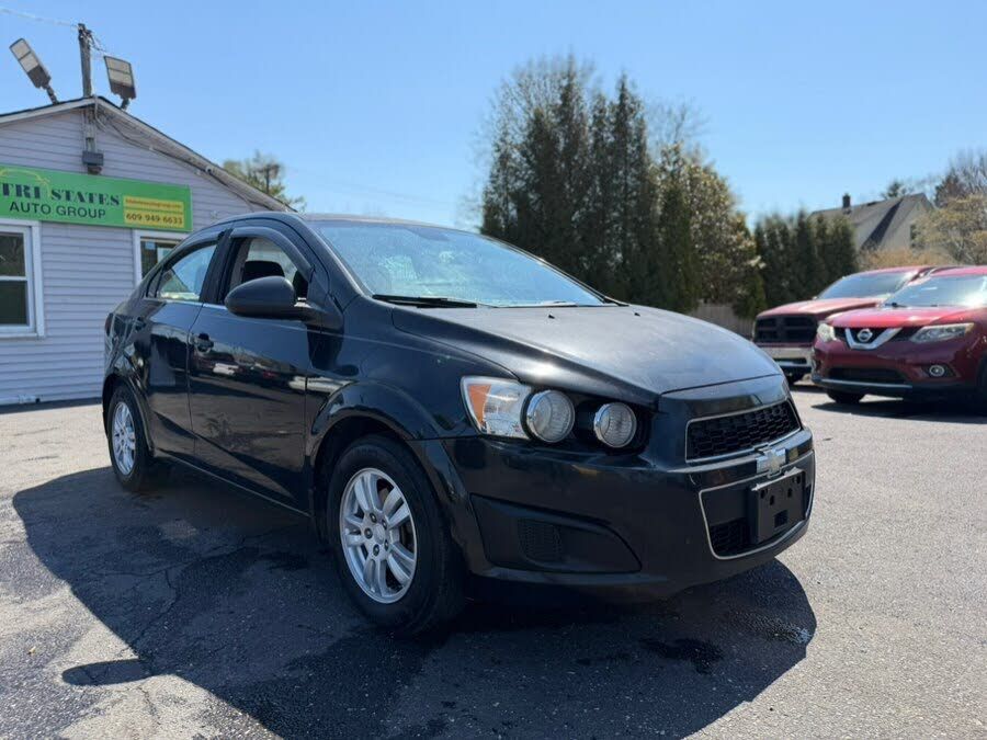 2013 CHEVROLET Sonic