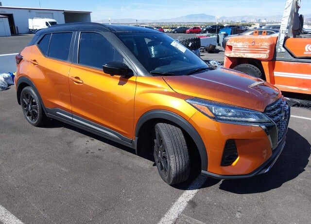 2024 NISSAN Kicks