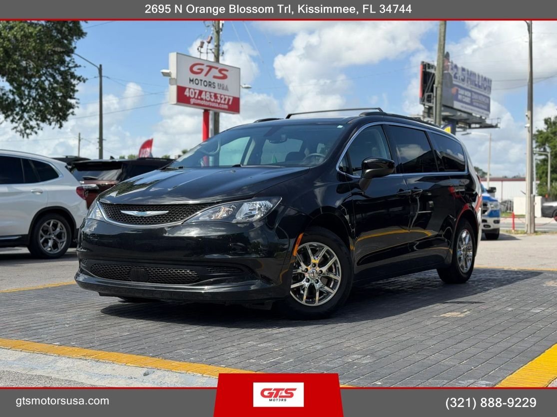 2021 CHRYSLER Voyager