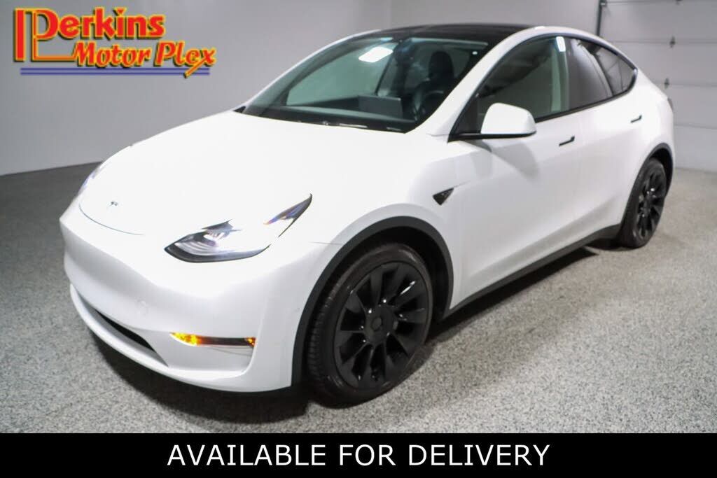 2021 TESLA Model Y