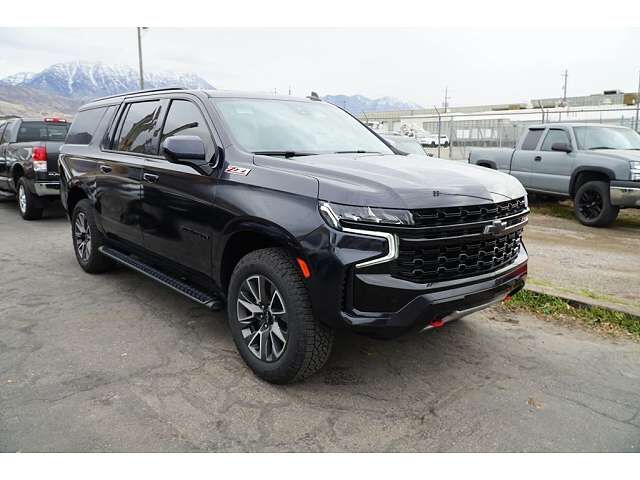 2023 CHEVROLET Suburban