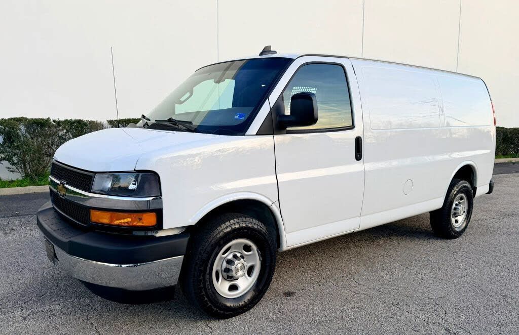 2021 CHEVROLET Express