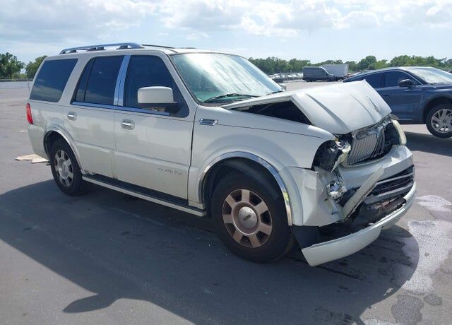 2005 LINCOLN Navigator