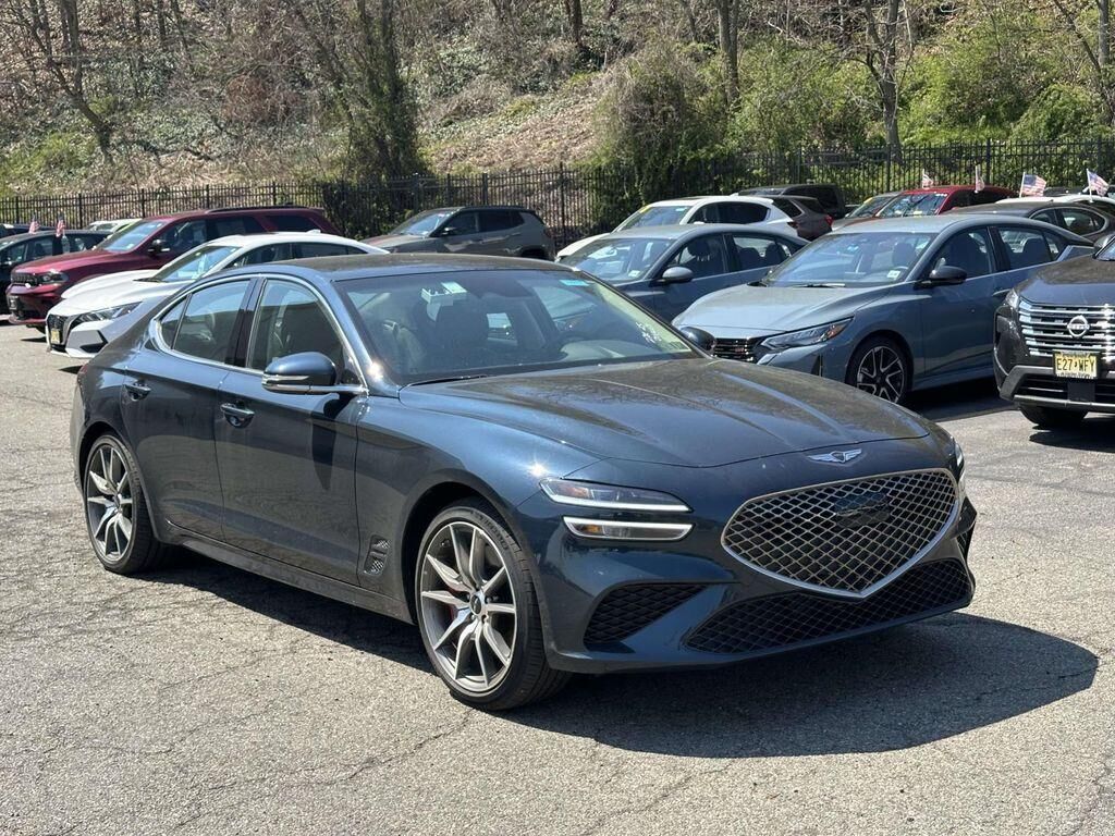 2025 GENESIS G70