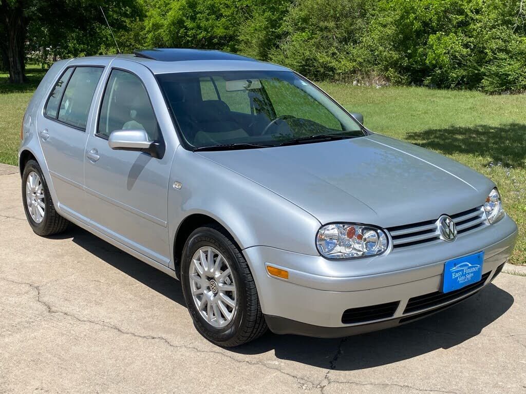 2004 VOLKSWAGEN Golf