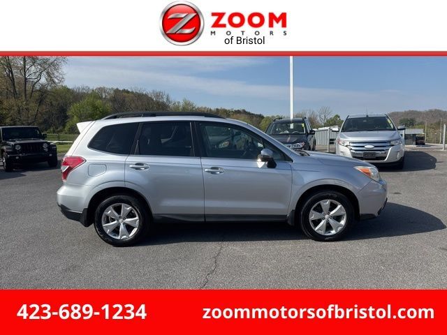 2014 SUBARU Forester
