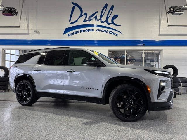 2024 CHEVROLET Traverse