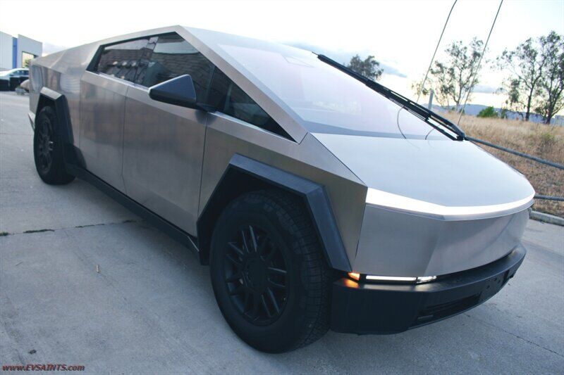 2024 Tesla Cybertruck