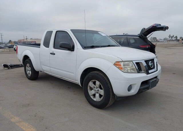 2012 NISSAN Frontier