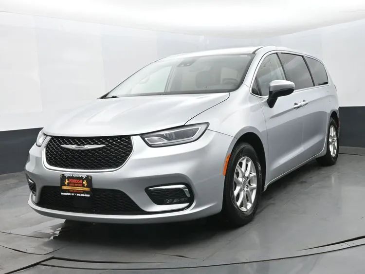 2023 CHRYSLER Pacifica