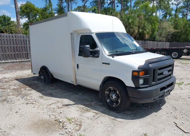 2008 FORD E-350