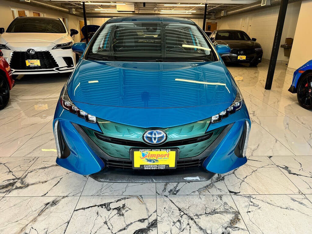 2021 TOYOTA Prius