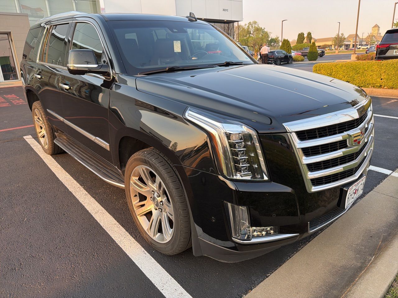 2017 CADILLAC Escalade