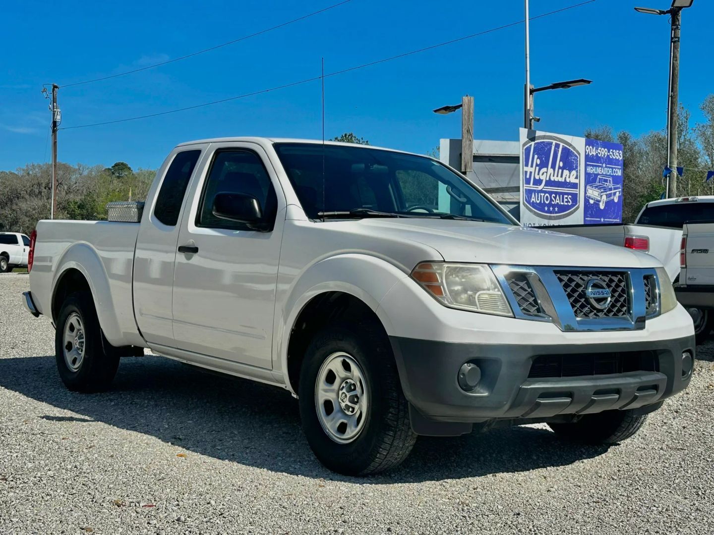 2016 NISSAN Frontier