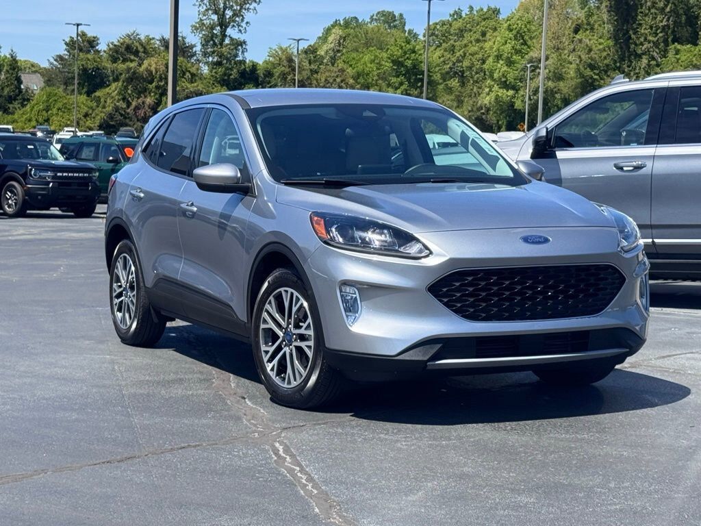 2022 FORD Escape