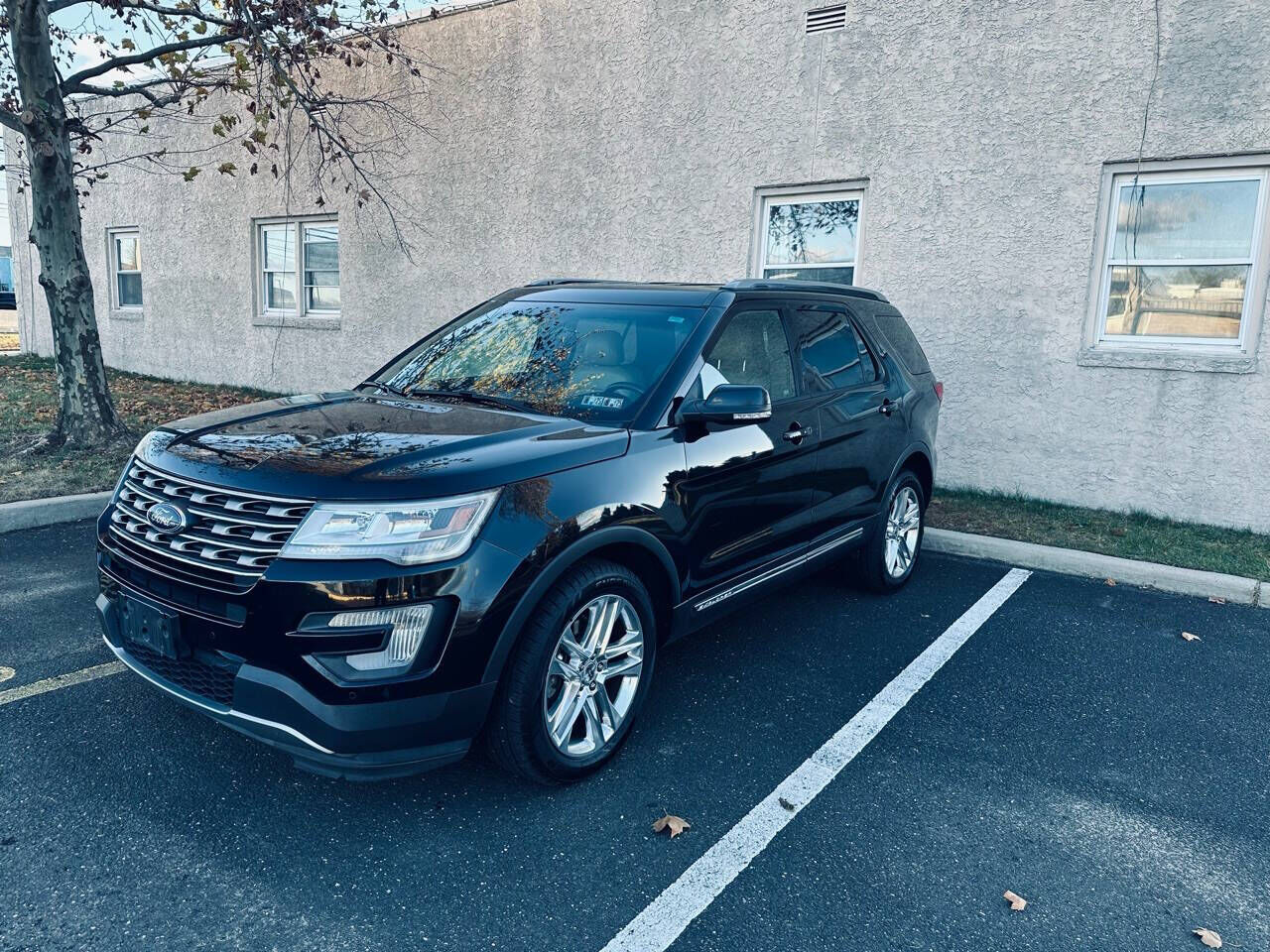 2017 FORD Explorer