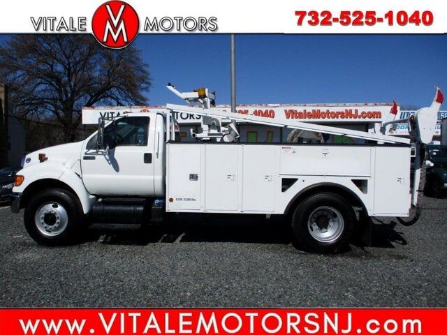 2011 FORD F-750