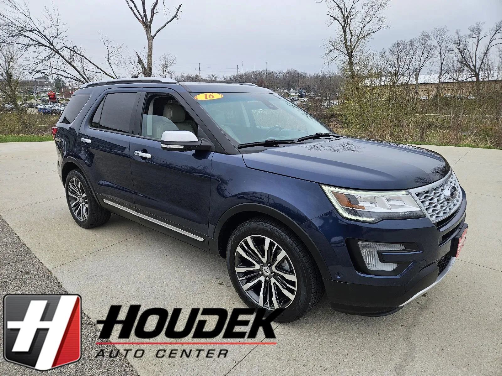2016 FORD Explorer