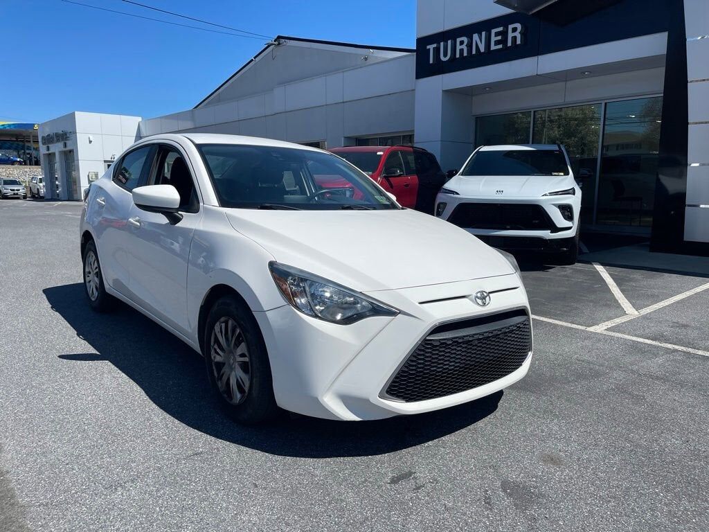 2020 TOYOTA Yaris