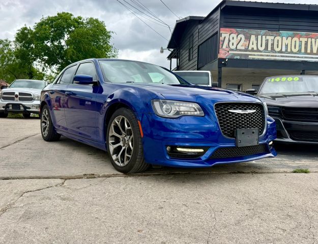 2018 CHRYSLER 300