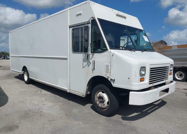 2013 FREIGHTLINER MT 55G Front Gasoline Engine Walk in Van Chassis