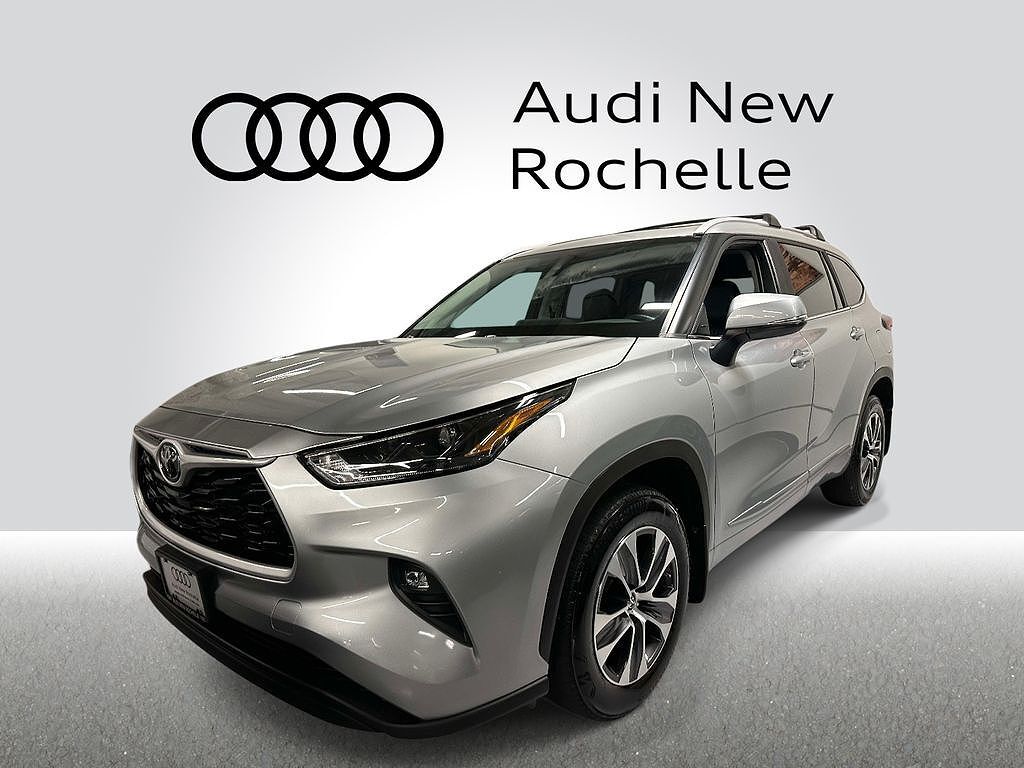 2023 TOYOTA Highlander