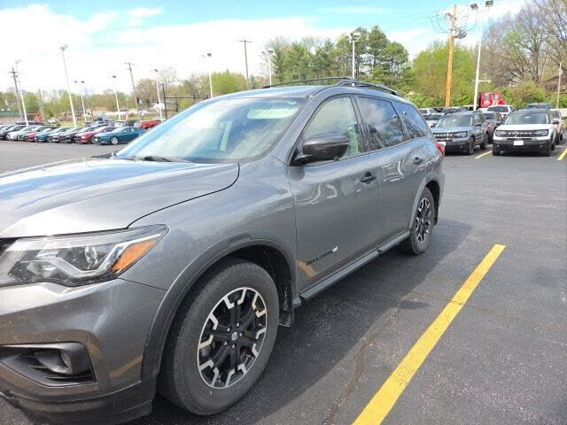 2020 NISSAN Pathfinder