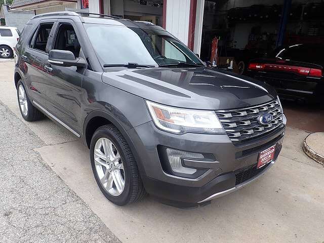2017 FORD Explorer