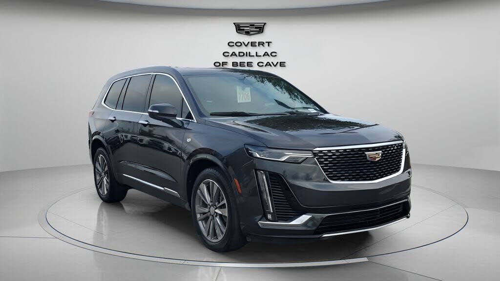 2022 CADILLAC XT6