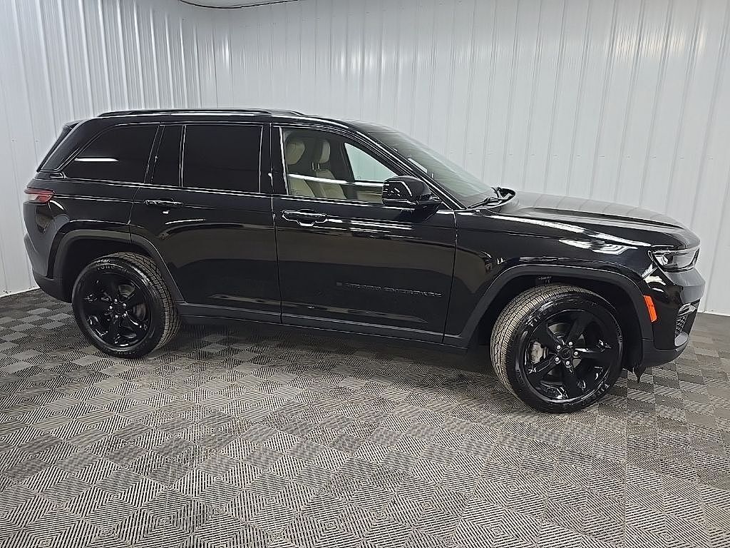 2023 JEEP Grand Cherokee