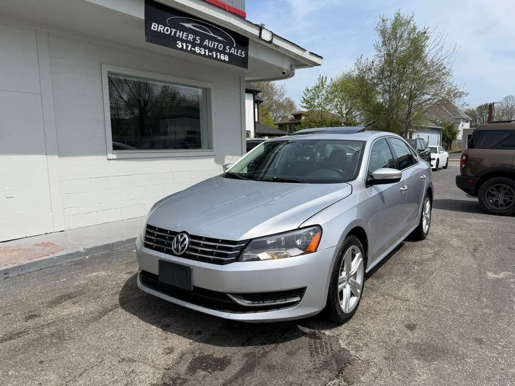 2014 VOLKSWAGEN Passat