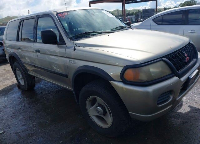 2000 MITSUBISHI Montero Sport