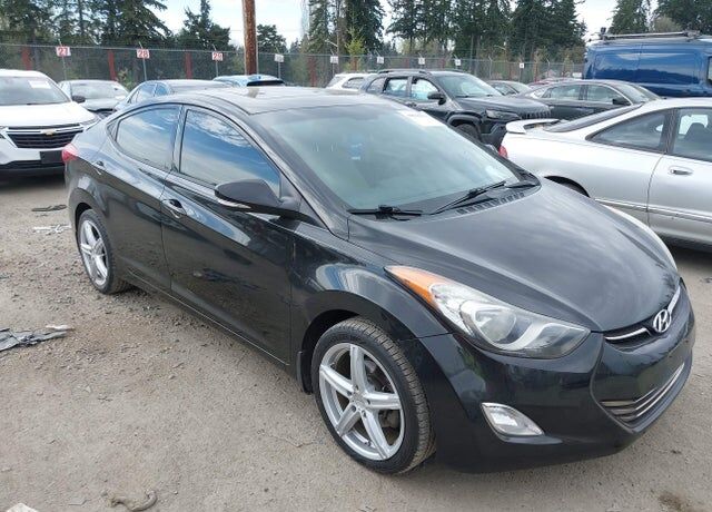 2013 HYUNDAI Elantra