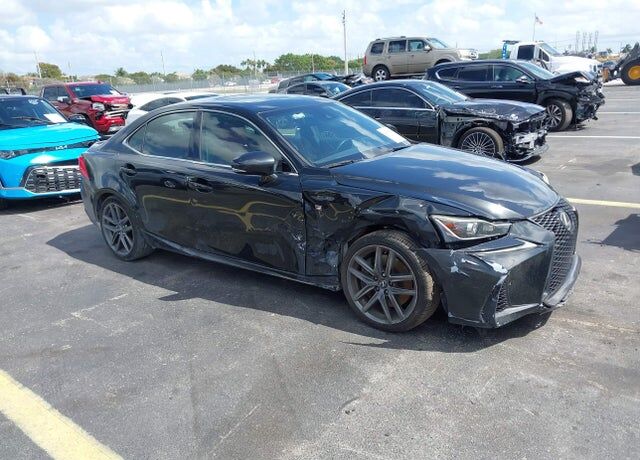 2018 LEXUS IS