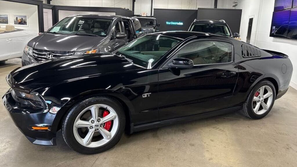 2010 FORD Mustang