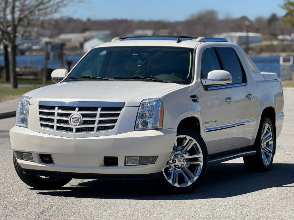 2010 CADILLAC Escalade