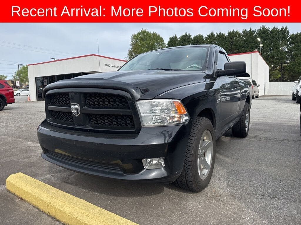 2012 DODGE Ram