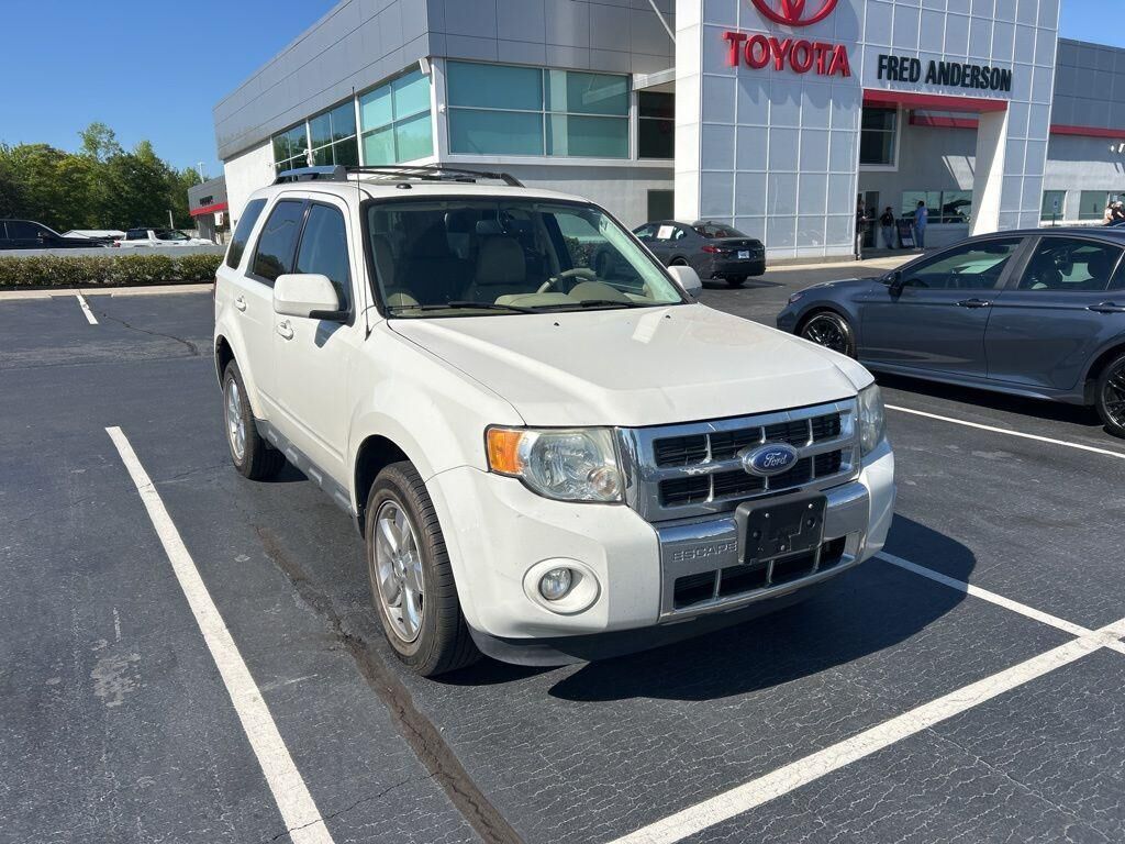 2011 FORD Escape