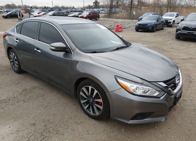 2017 NISSAN Altima