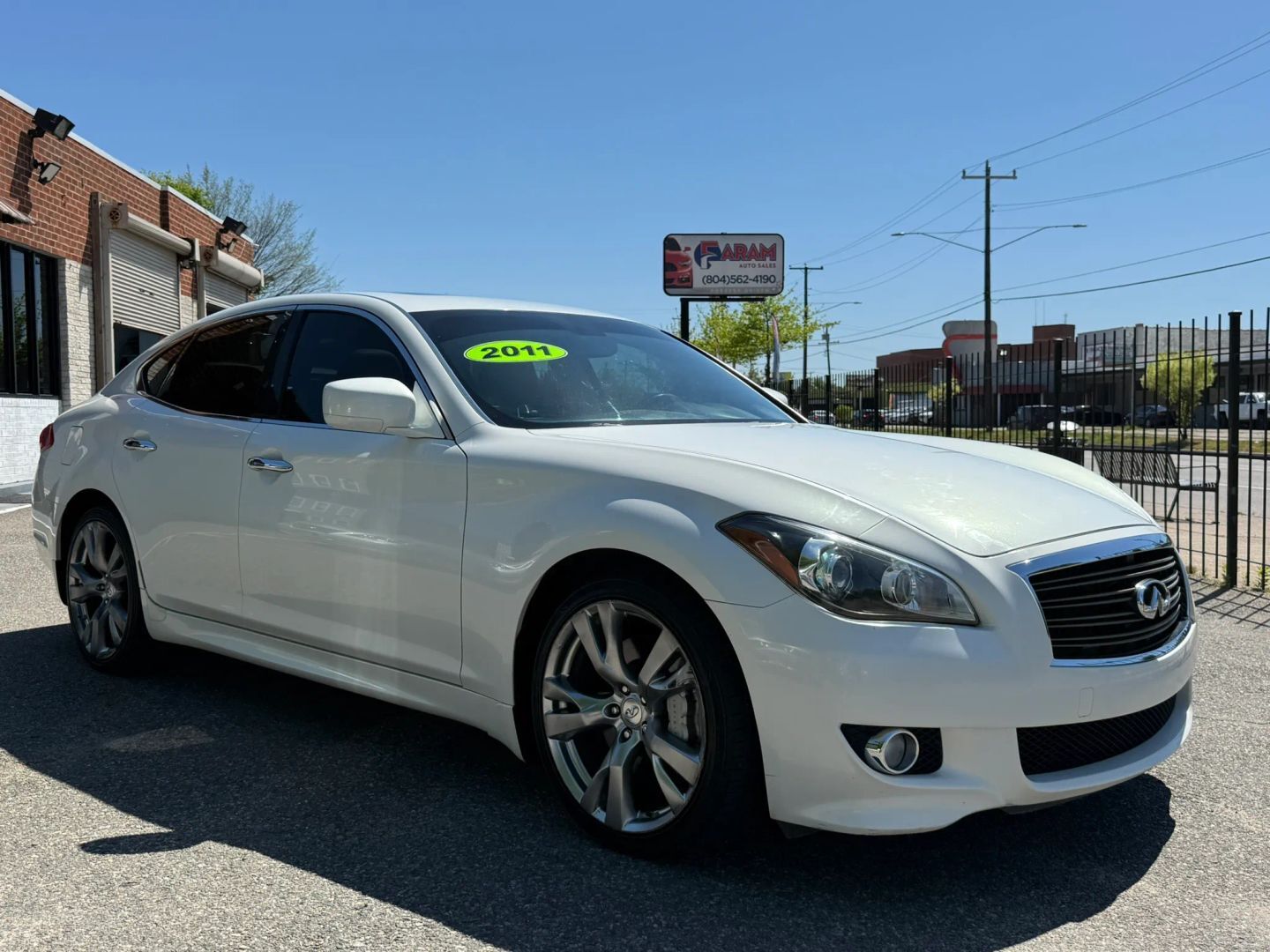 2011 INFINITI M37