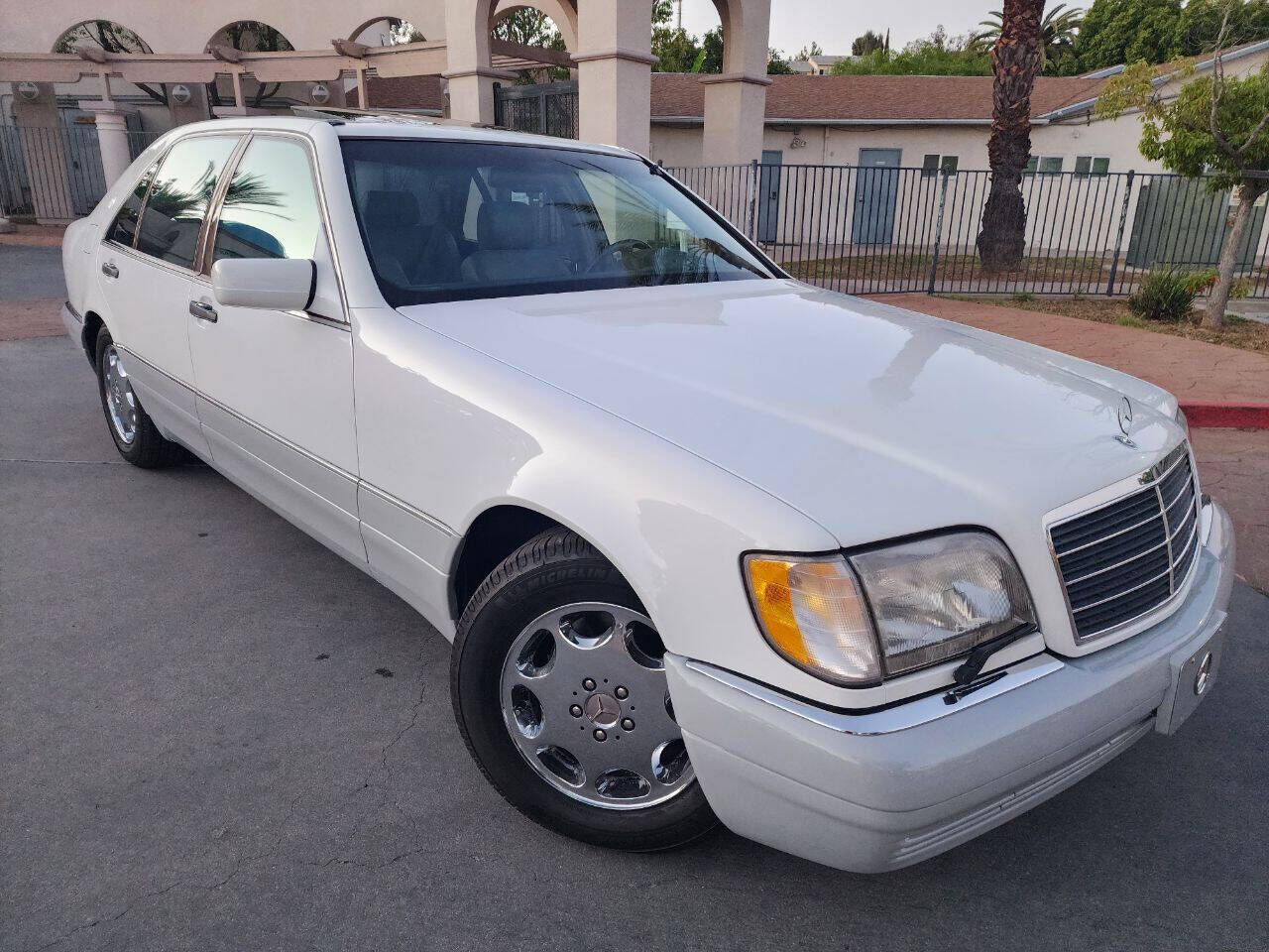 1996 MERCEDES-BENZ S-Class
