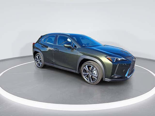 2026 LEXUS UX