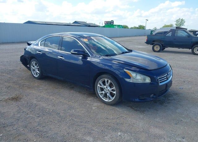 2014 NISSAN Maxima