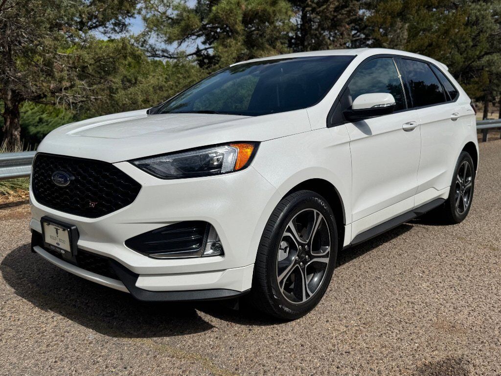 2022 FORD Edge